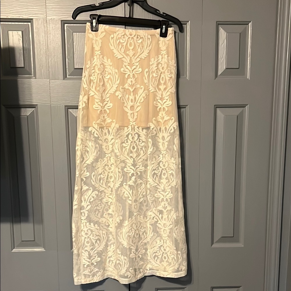 Forever 21 Cream and White Maxi Skirt
